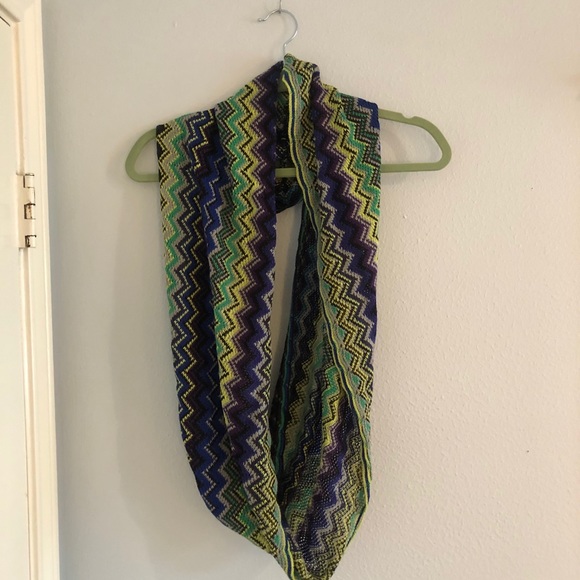 Infinity scarf - Picture 2 of 3